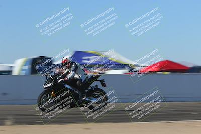 media/Nov-06-2023-Moto Forza (Mon) [[ce023d0744]]/4-Beginner Group/Session 4 (Finish Line Checker)/